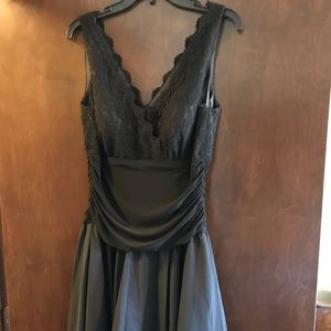 Jessica Howard black dress